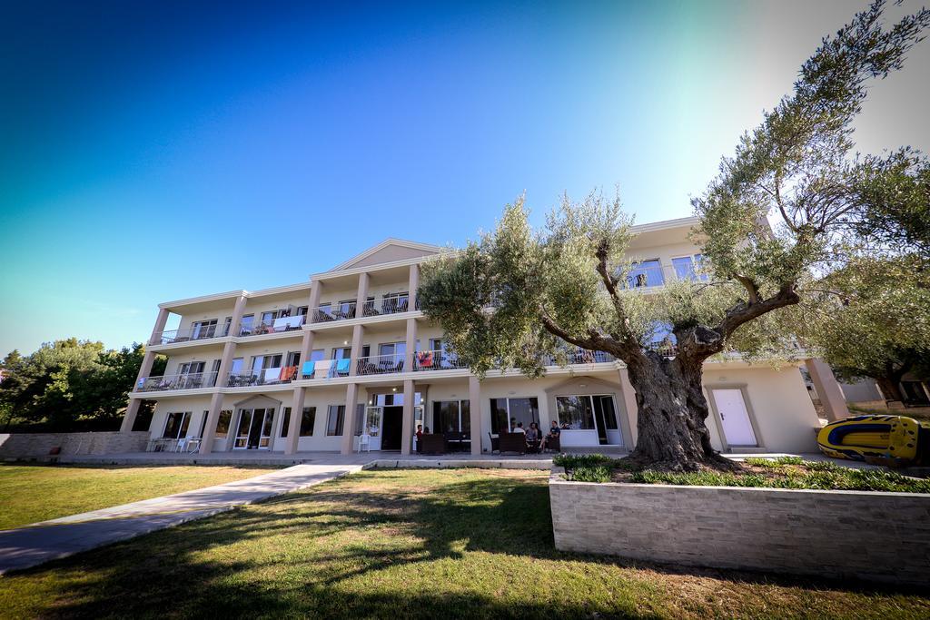 Crown Hotel Nea Skioni Exterior foto